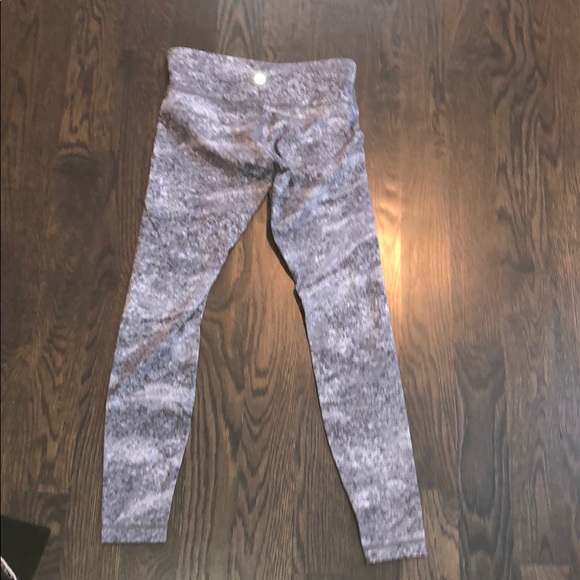 Lululemon Leggings - Picture 6 of 6